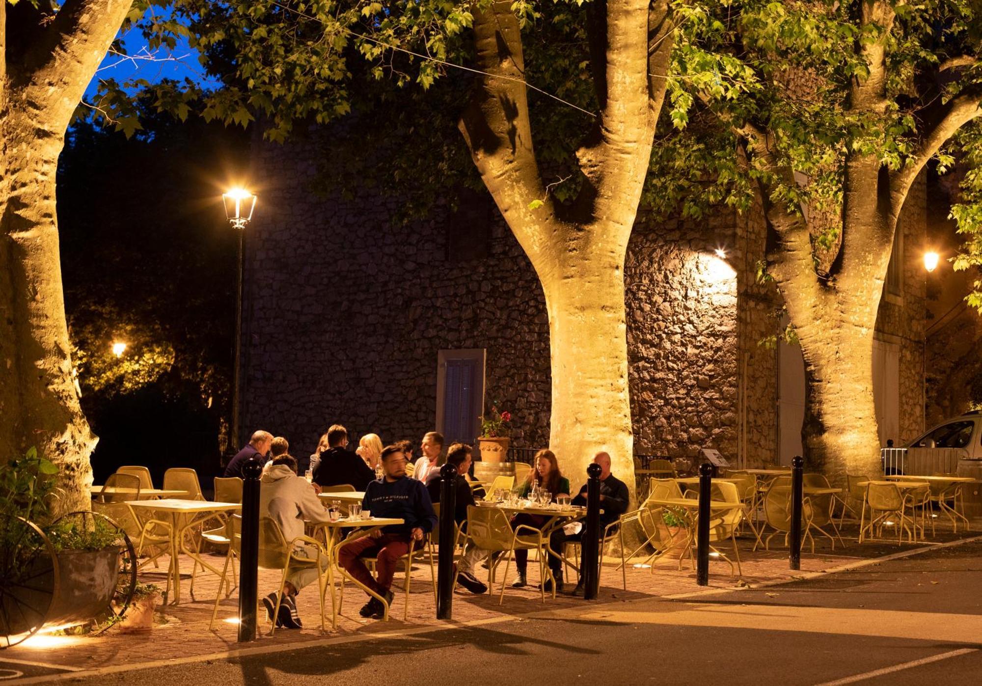 Hotel Auberge Des Braconniers à Ampus Extérieur photo